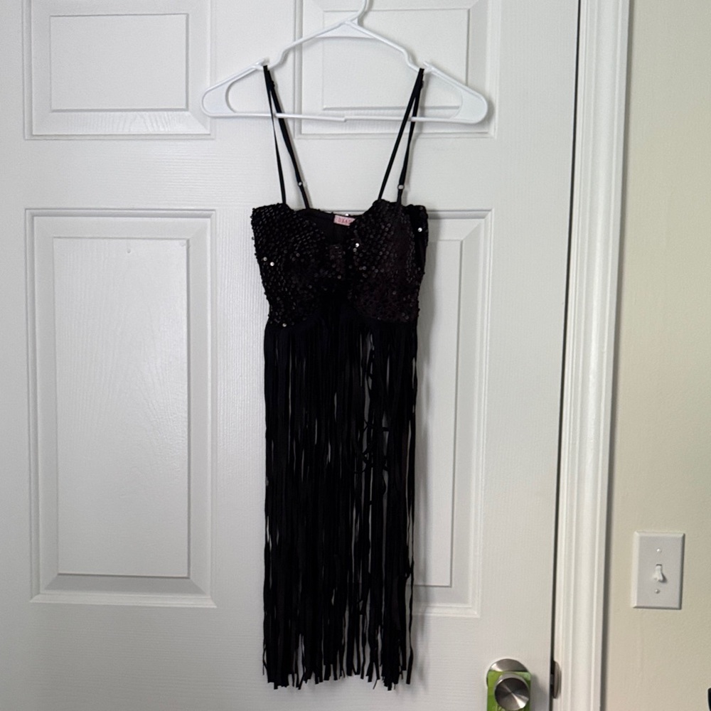 Elegant Black Backless Dress